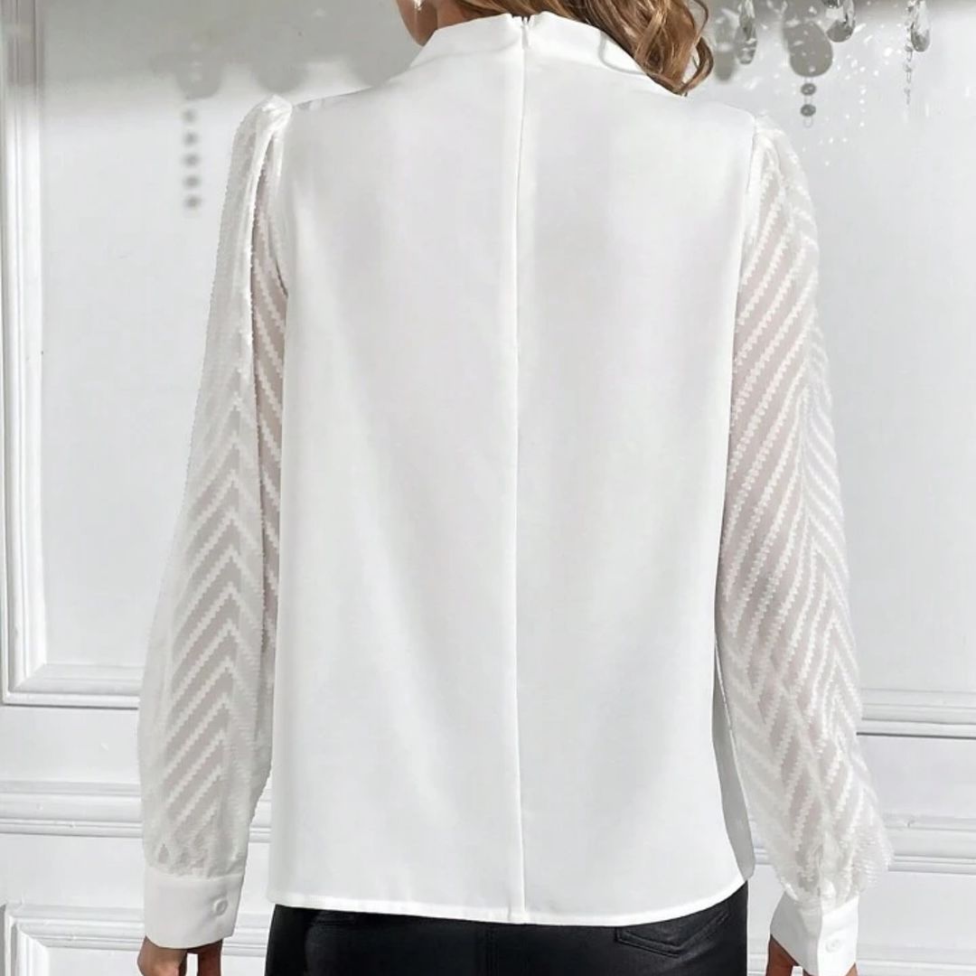 Blouse élégante et moderne pour femme