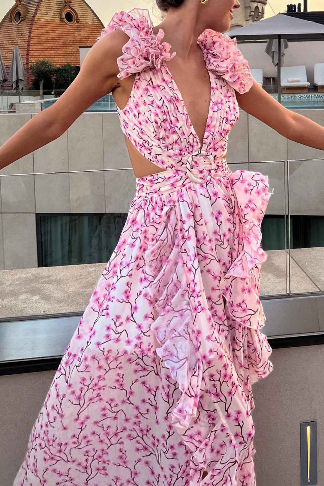 Robe longue femme avec décolleté en V et manches à volants