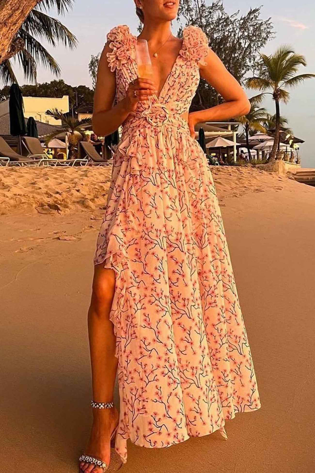 Robe longue femme avec décolleté en V et manches à volants