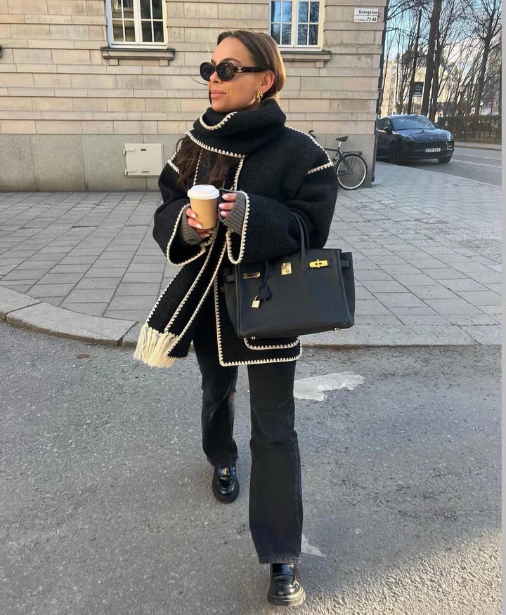 Manteau classique femme avec écharpe