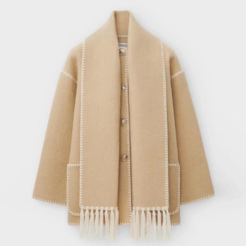 Manteau classique femme avec écharpe