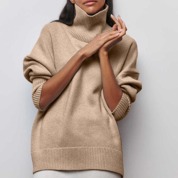 Pull oversize femme à col roulé moderne