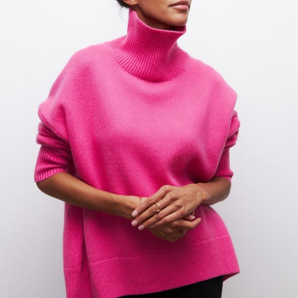 Pull oversize femme à col roulé moderne