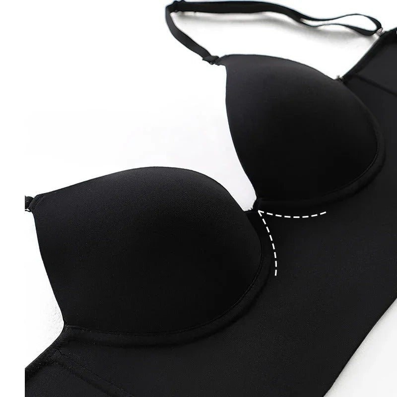 Soutien-gorge push-up dos nu femme