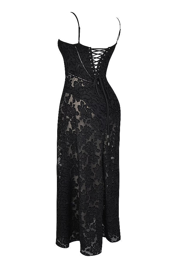 Robe longue en dentelle chic style corset