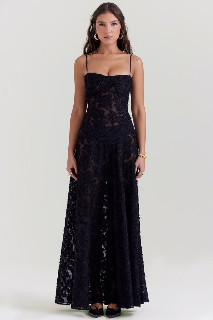 Robe longue en dentelle chic style corset