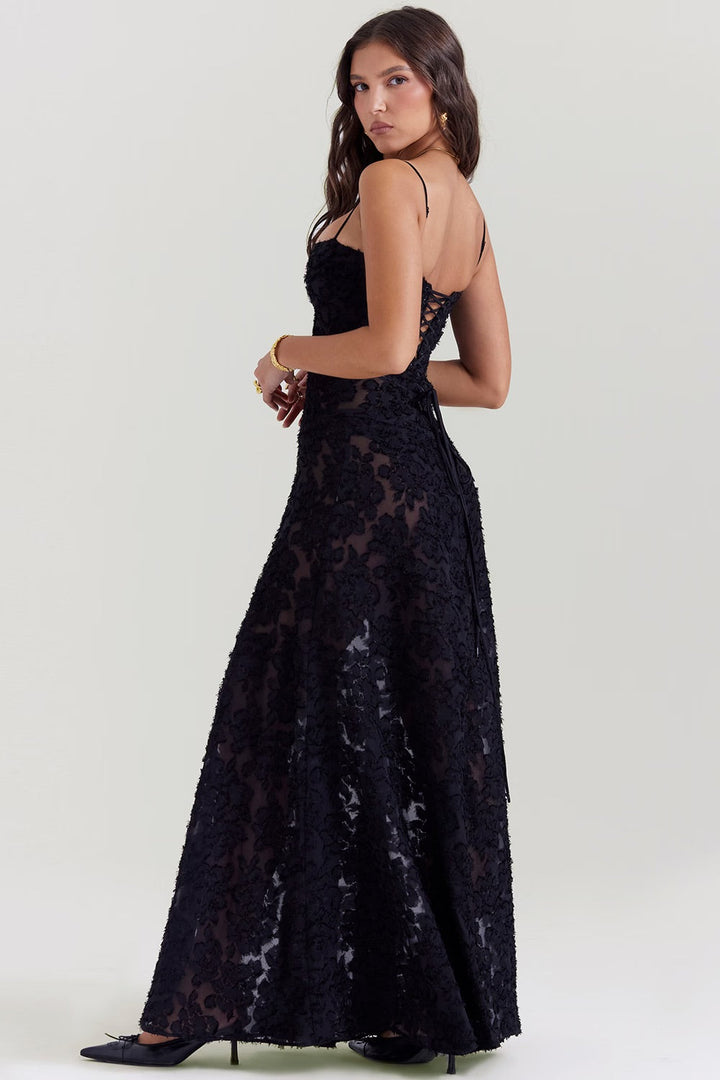 Robe longue en dentelle chic style corset