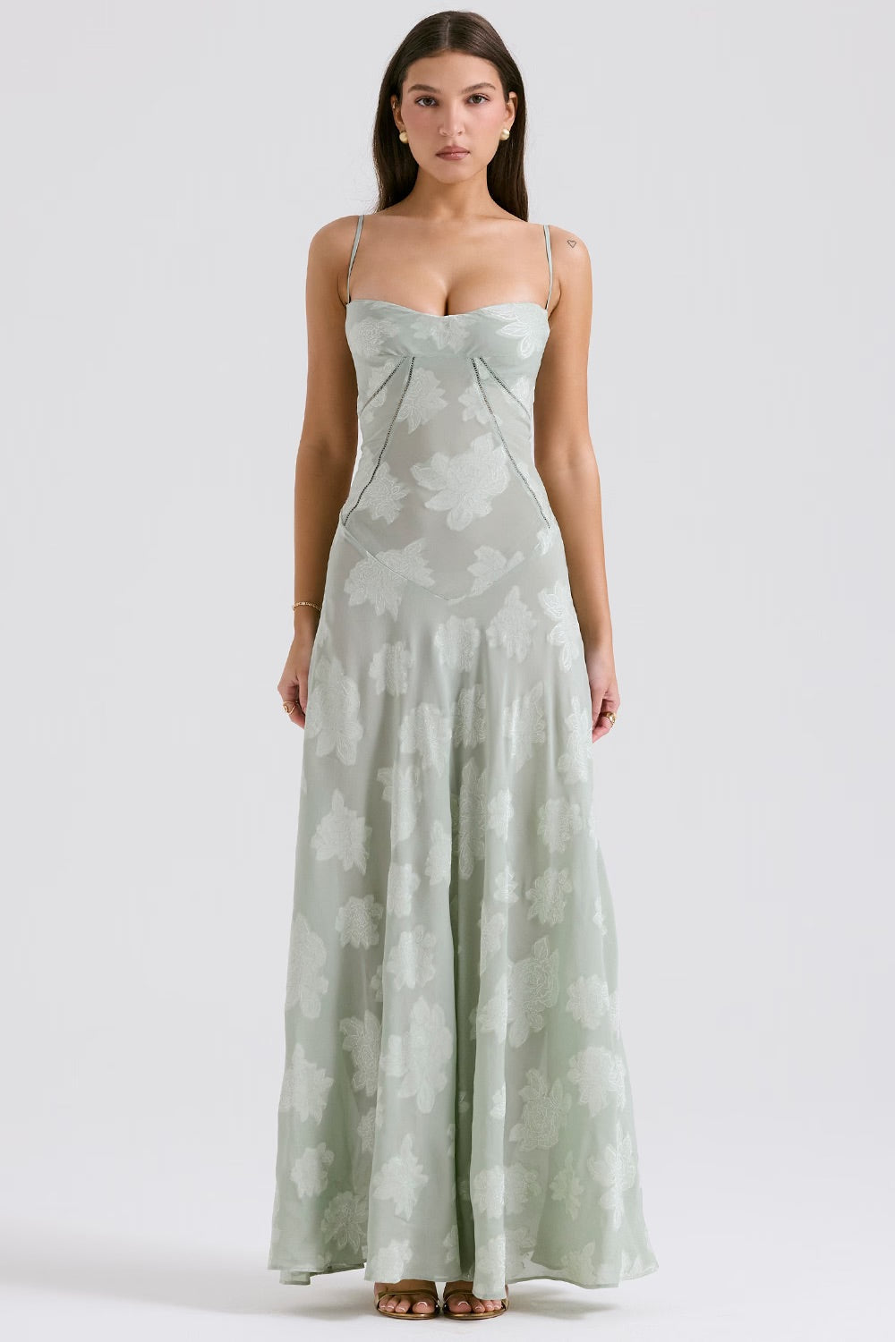 Robe longue en dentelle chic style corset