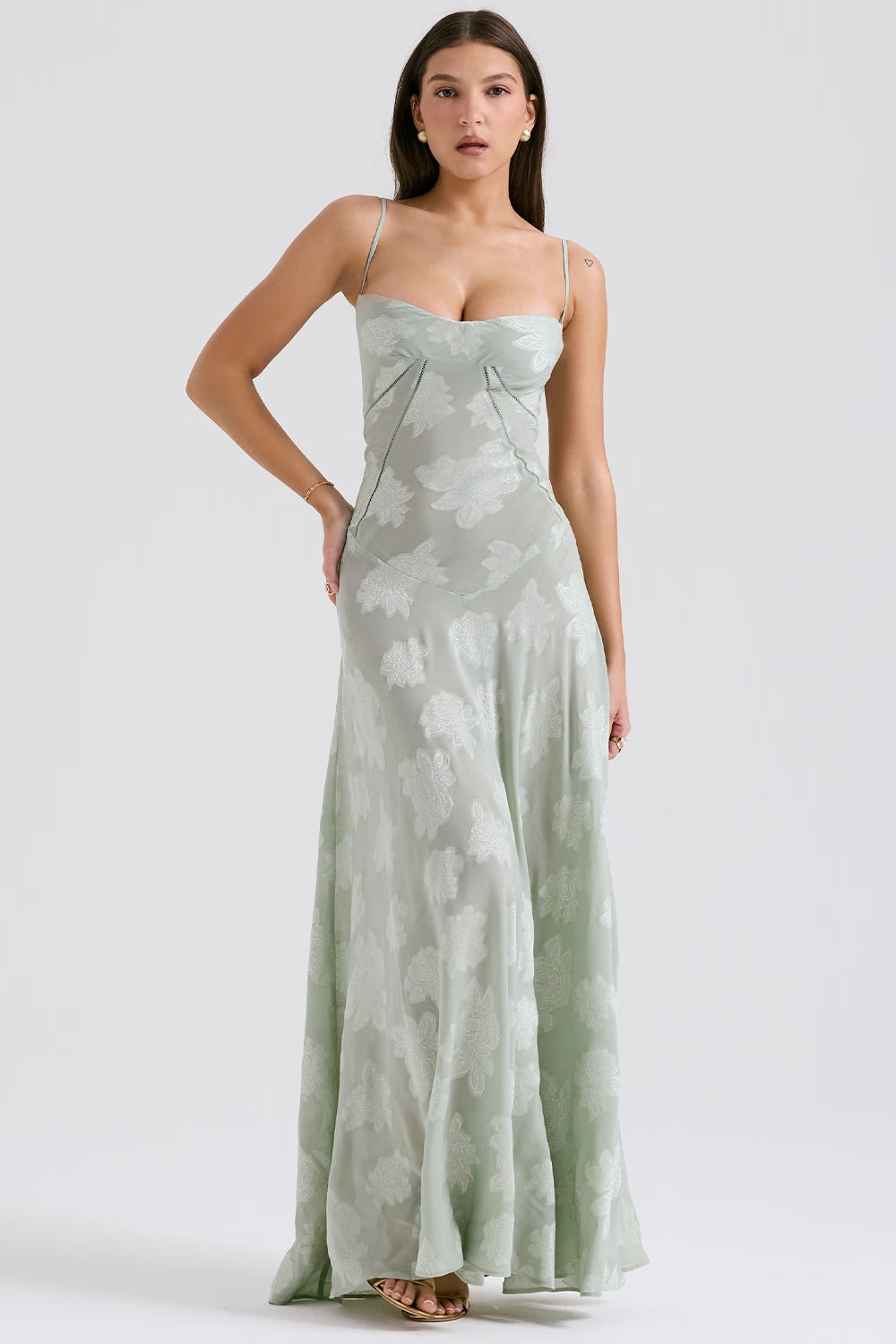 Robe longue en dentelle chic style corset