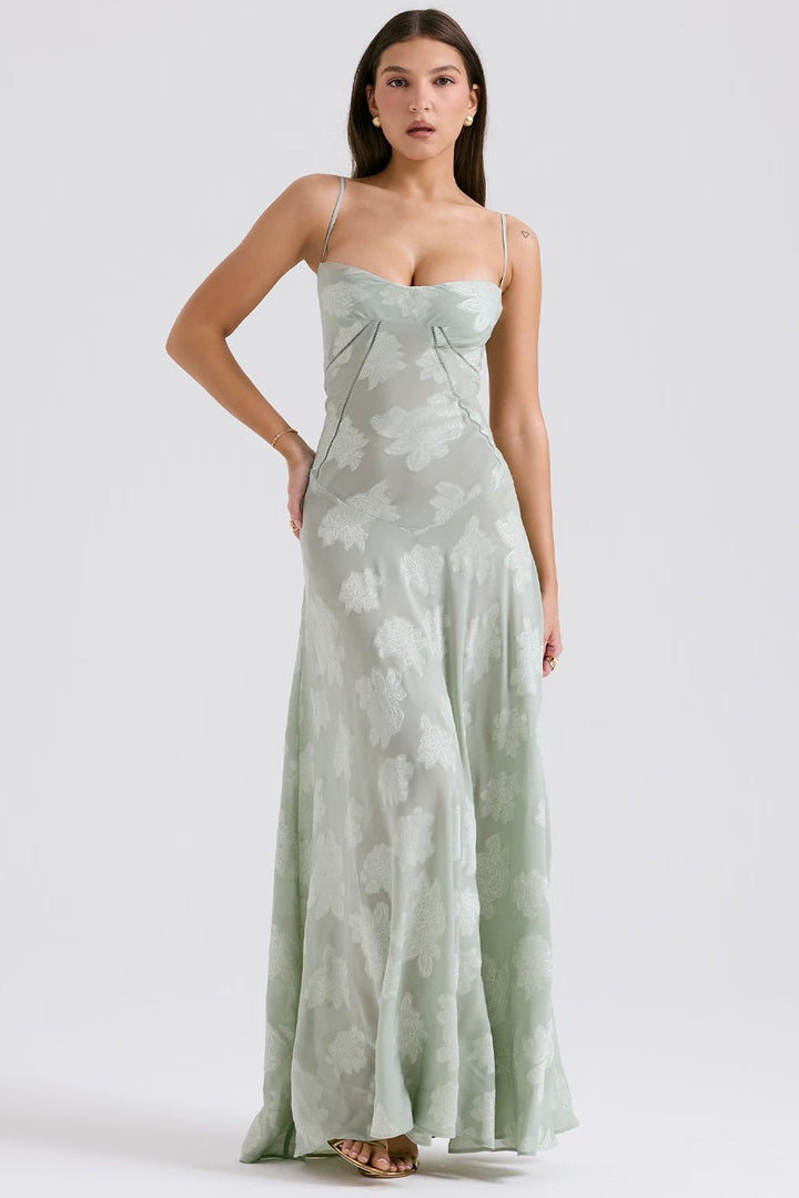 Robe longue en dentelle chic style corset